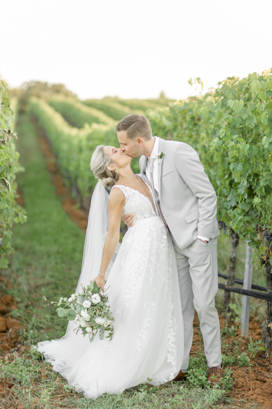 Kasey + Evan // Early Mountain Vineyard | Blog